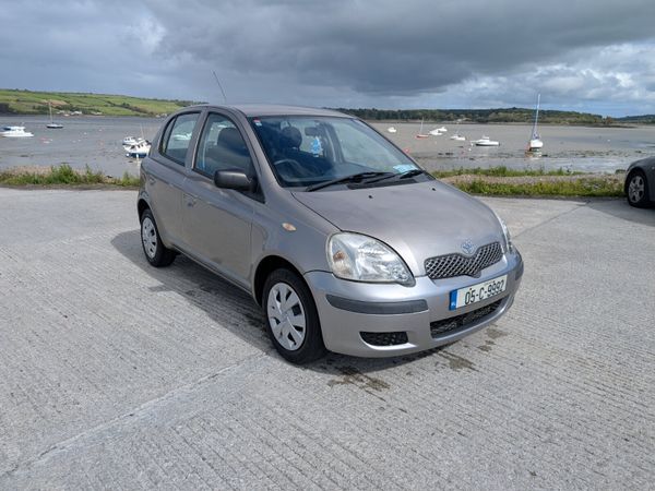 Toyota Yaris Hatchback, Petrol, 2005, Grey