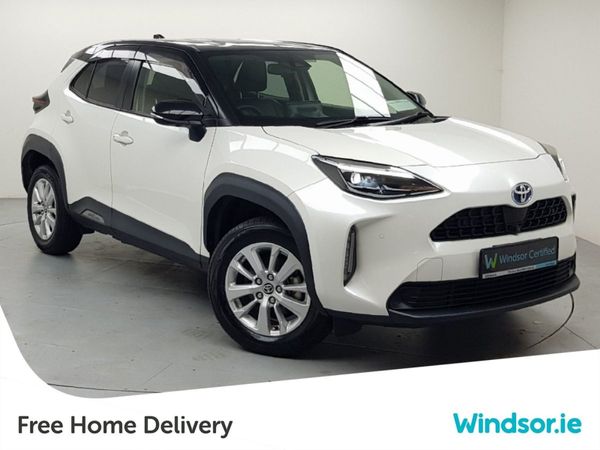 Toyota Yaris Cross Crossover, Petrol Hybrid, 2022, White