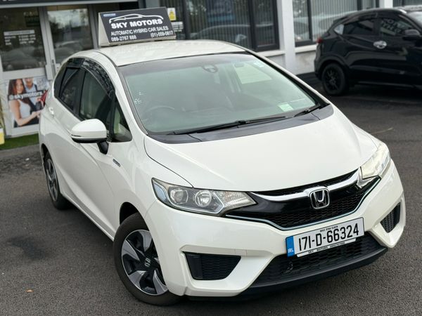 Honda Jazz Hatchback, Petrol Hybrid, 2017, White