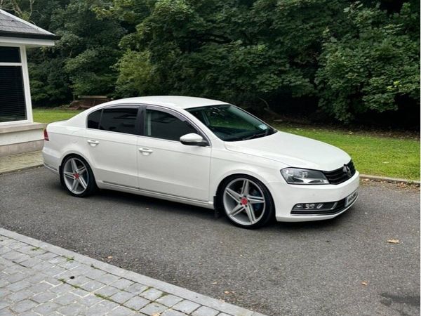 Volkswagen Passat Saloon, Diesel, 2014, White