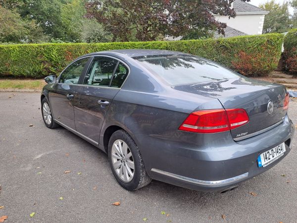 Volkswagen Passat Saloon, Diesel, 2014, Grey