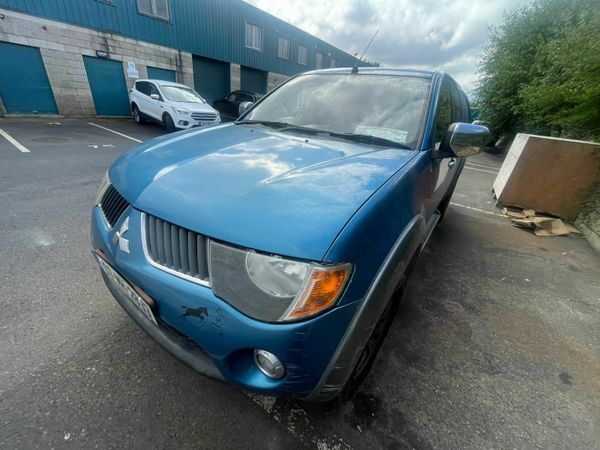 Mitsubishi L200 Crew Cab, Diesel, 2007, Blue