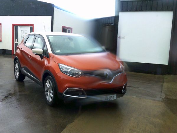 Renault Captur Hatchback, Diesel, 2014, Orange