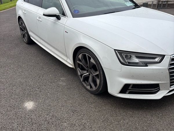 Audi A4 Saloon, Diesel, 2017, White