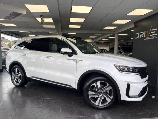 Kia Sorento SUV, Petrol Plug-in Hybrid, 2022, White
