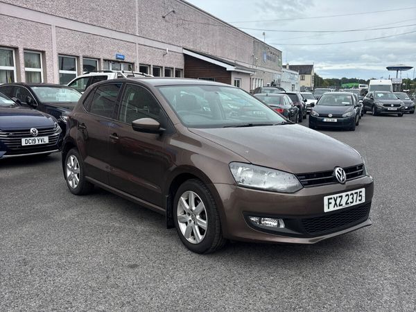 Volkswagen Polo Hatchback, Petrol, 2013, Brown