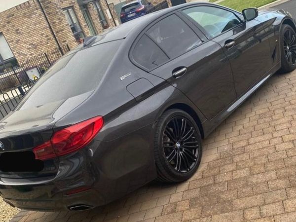 BMW 5-Series Saloon, Petrol Plug-in Hybrid, 2018, Grey