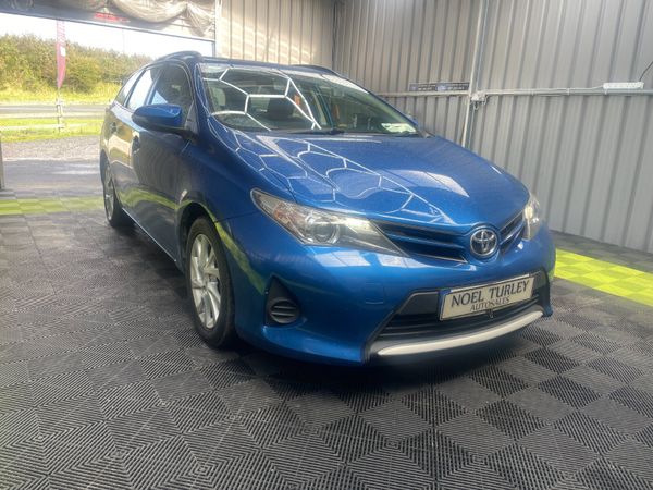 Toyota Auris Estate, Diesel, 2015, Blue
