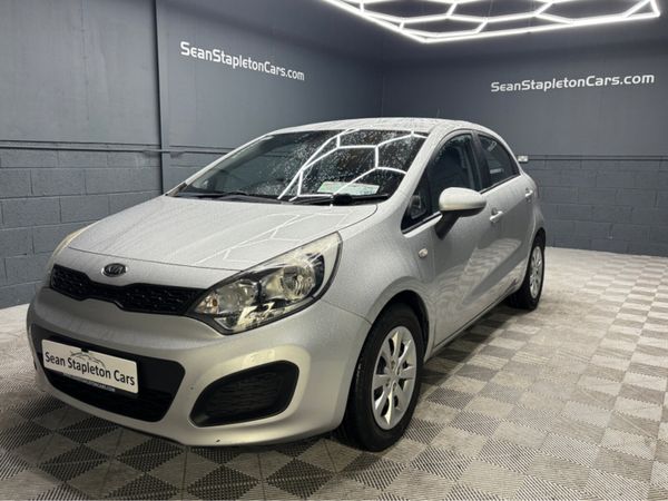 Kia Rio Hatchback, Petrol, 2011, Silver