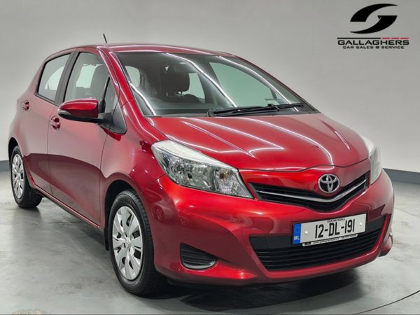 Toyota Yaris Hatchback, Petrol, 2012, Red