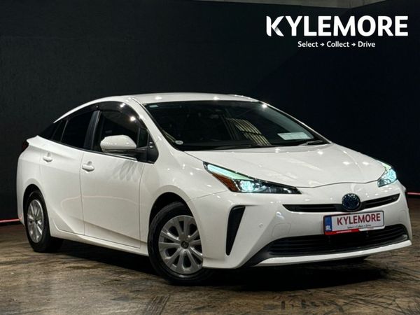 Toyota Prius Hatchback, Petrol Hybrid, 2022, White