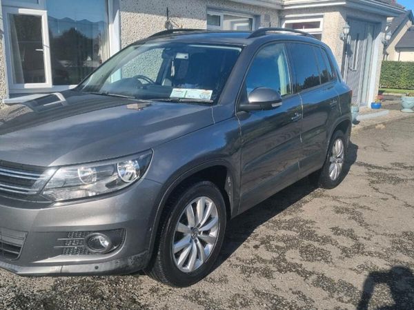 Volkswagen Tiguan SUV, Diesel, 2012, Grey