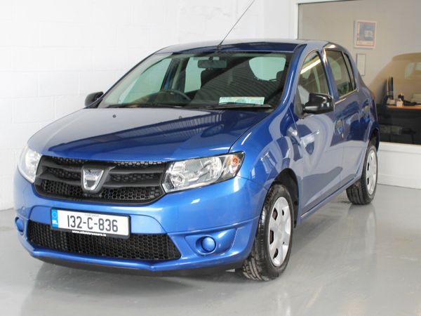 Dacia Sandero Hatchback, Petrol, 2013, Blue