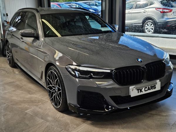 BMW 5-Series Estate, Petrol Hybrid, 2021, Grey