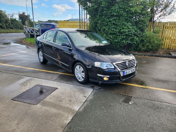 Volkswagen Passat Saloon, Petrol, 2006, Black