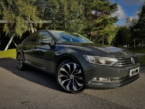 Volkswagen Passat Saloon, Diesel, 2016, Grey