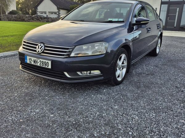Volkswagen Passat Saloon, Diesel, 2012, Blue