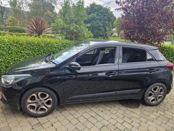 Hyundai i20 Hatchback, Petrol, 2020, Black