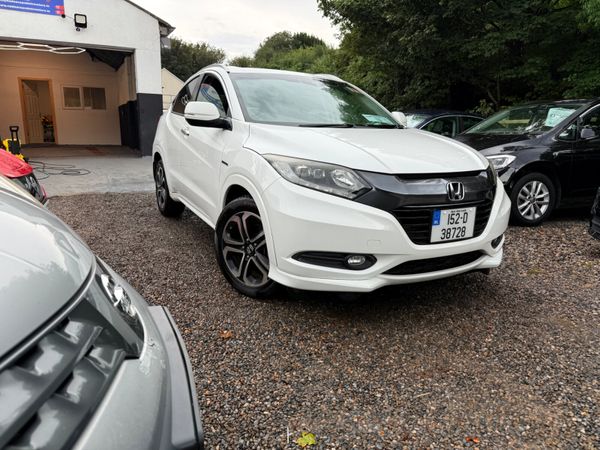 Honda Vezel Estate, Petrol Hybrid, 2015, White