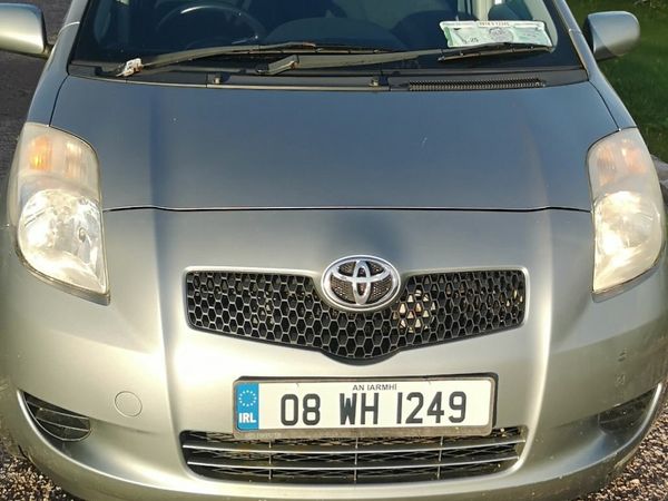Toyota Yaris Hatchback, Petrol, 2008, Silver