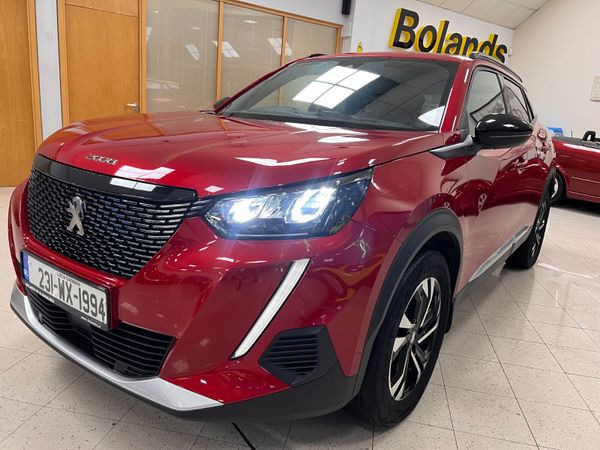 Peugeot 2008 MPV, Petrol, 2023, Red