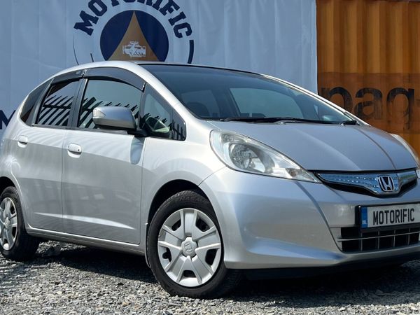 Honda Fit Hatchback, Petrol Hybrid, 2012, Silver
