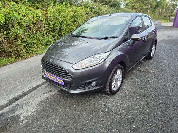 Ford Fiesta Hatchback, Petrol, 2017, Grey