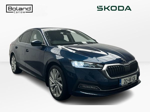 Skoda Octavia Saloon, Petrol, 2021, Blue