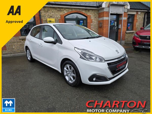 Peugeot 208 Hatchback, Petrol, 2019, White