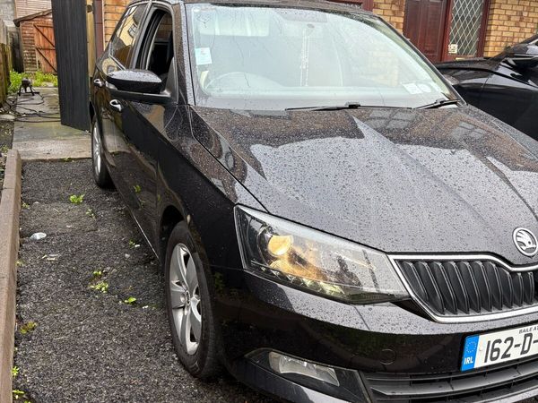 Skoda Fabia Hatchback, Petrol, 2016, Black