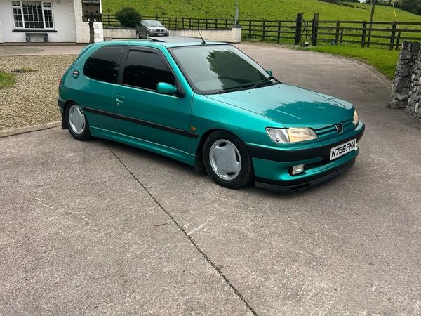 Peugeot 306 Hatchback, Diesel, 1996, Green