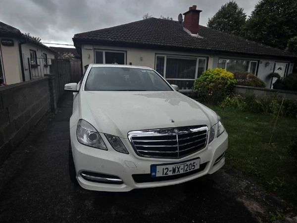 Mercedes-Benz E-Class Saloon, Diesel, 2012, White