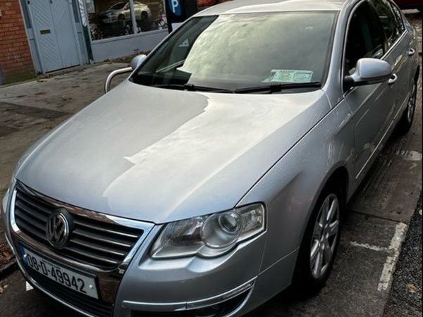 Volkswagen Passat Saloon, Petrol, 2008, Silver
