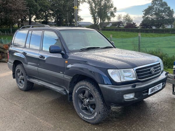 Toyota Land Cruiser SUV, Diesel, 2000, Red
