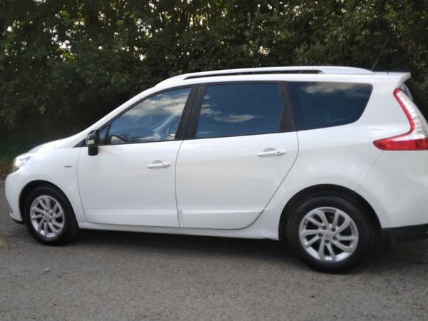 Renault Grand Scenic MPV, Diesel, 2015, White