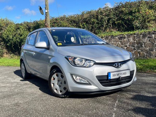 Hyundai i20 Hatchback, Diesel, 2014, Silver