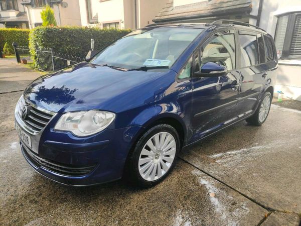 Volkswagen Touran MPV, Diesel, 2010, Blue