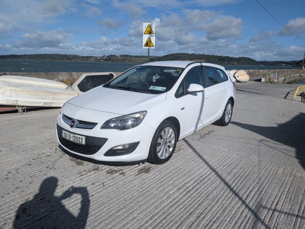 Opel Astra Estate, Diesel, 2013, White