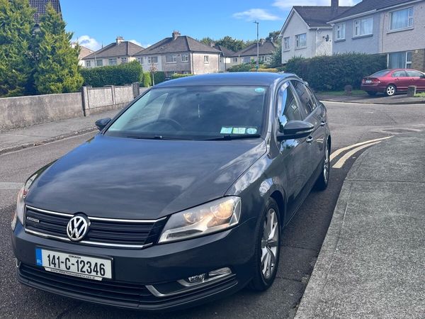Volkswagen Passat Saloon, Diesel, 2014, Grey