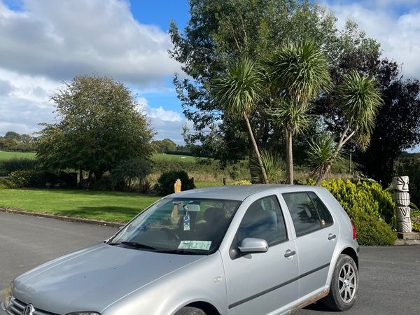 Volkswagen Golf Hatchback, Petrol, 2001, Silver