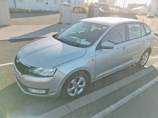 Skoda Rapid Hatchback, Diesel, 2014, Silver