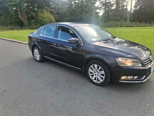 Volkswagen Passat Saloon, Diesel, 2011, Black