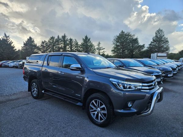 Toyota Hilux Pick Up, Diesel, 2017, Grey
