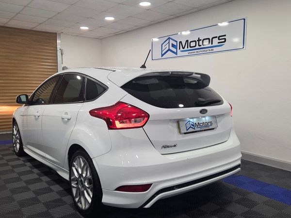 Ford Focus Hatchback, Diesel, 2018, White