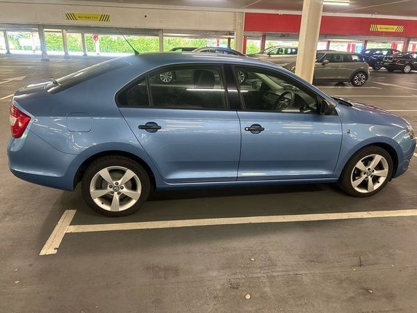 Skoda Rapid Saloon, Petrol, 2013, Blue