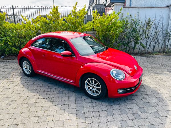 Volkswagen Beetle , Petrol, 2012, Red