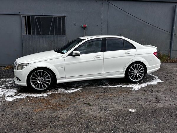 Mercedes-Benz C-Class Saloon, Diesel, 2010, White