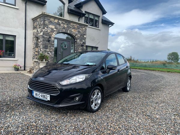 Ford Fiesta Hatchback, Diesel, 2014, Black
