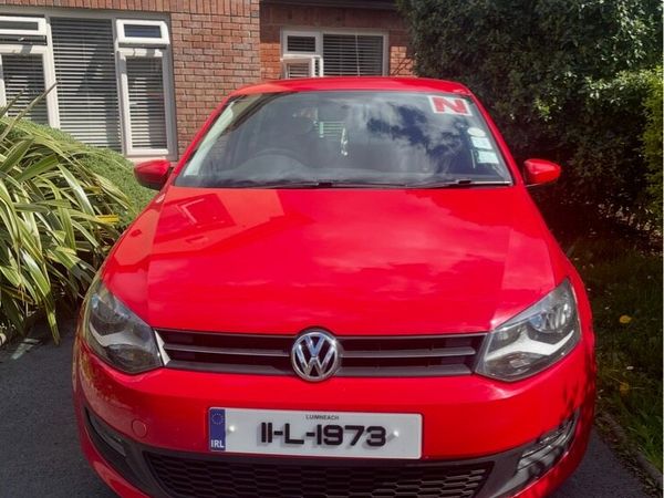 Volkswagen Polo Hatchback, Petrol, 2011, Red