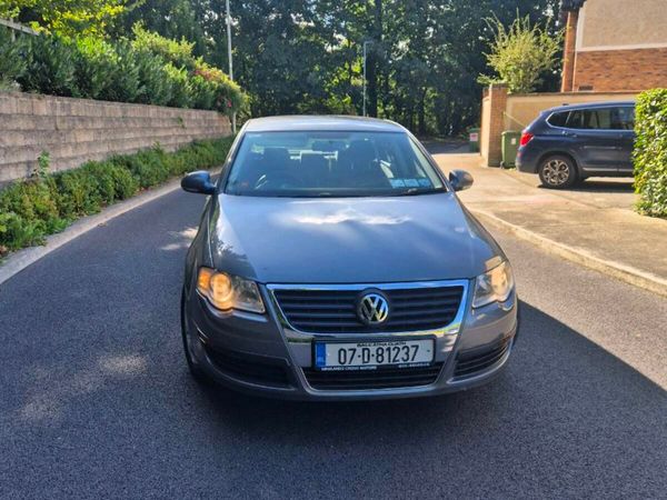 Volkswagen Passat Saloon, Petrol, 2007, Grey